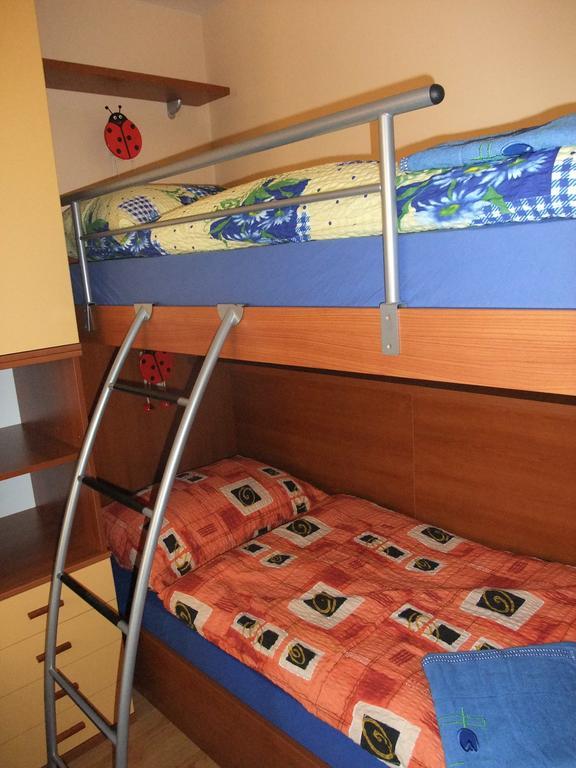 Rodinny Apartman Slnecnica 塔莱 外观 照片